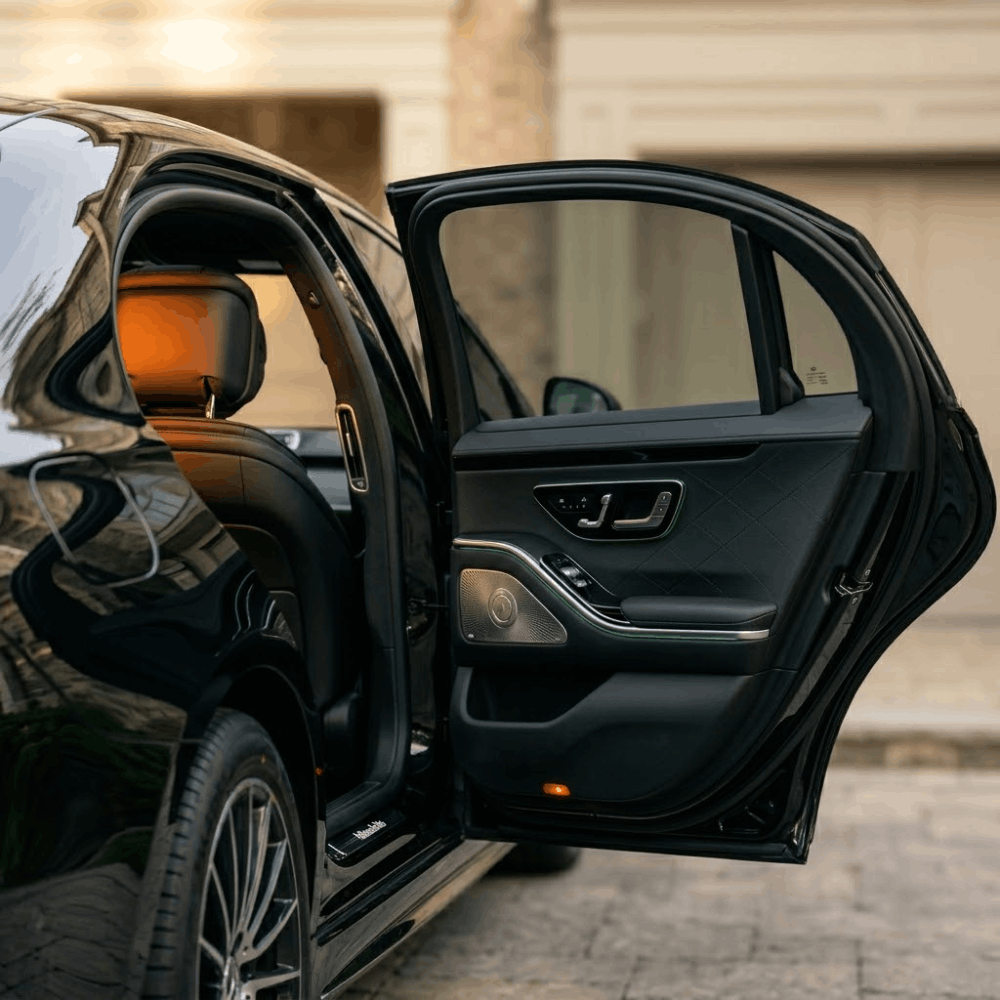 Berline accueil passager — service taxi premium Brabant Wallon